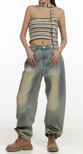 Loose fitting jeans from Lewkin